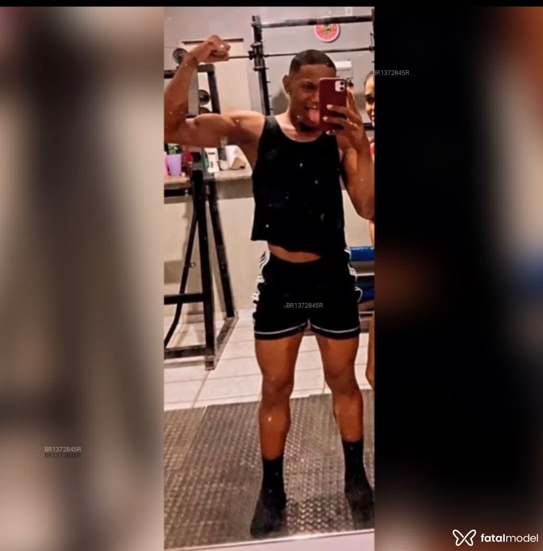 Acompanhante homem morena (o) de olhos castanhos em Teresina - Rodrigues