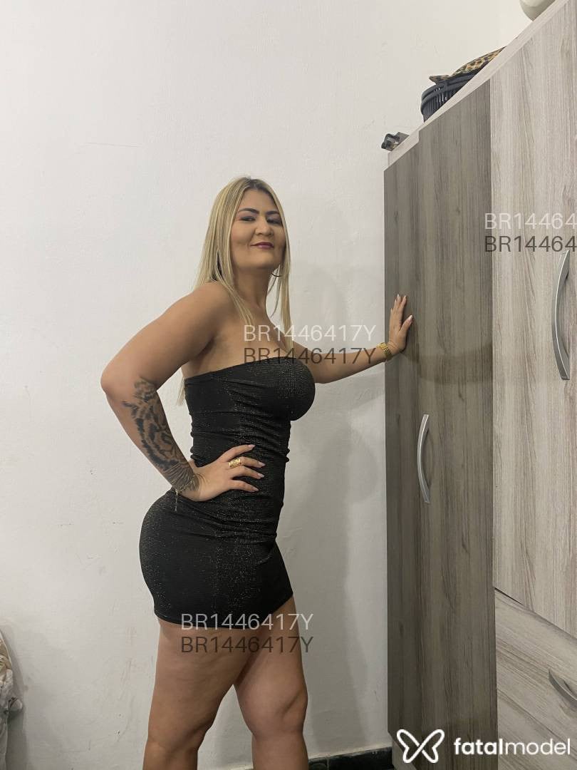 Acompanhante mulher loira (o) de olhos castanhos em Coronel Fabriciano Acompanhante mulher loira (o) de olhos castanhos em Coronel Fabriciano - Jaqueline
