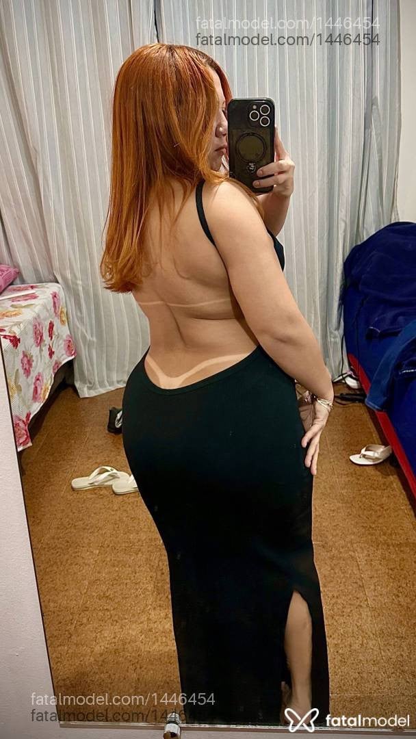 Acompanhante mulher com cabelo castanho de olhos mel - Monique Avillar