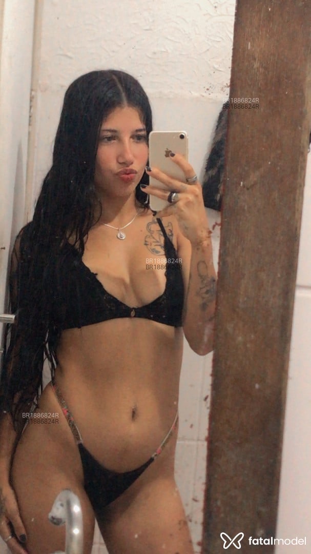 Acompanhante mulher morena (o) de olhos castanhos em Carazinho - Laura Medina