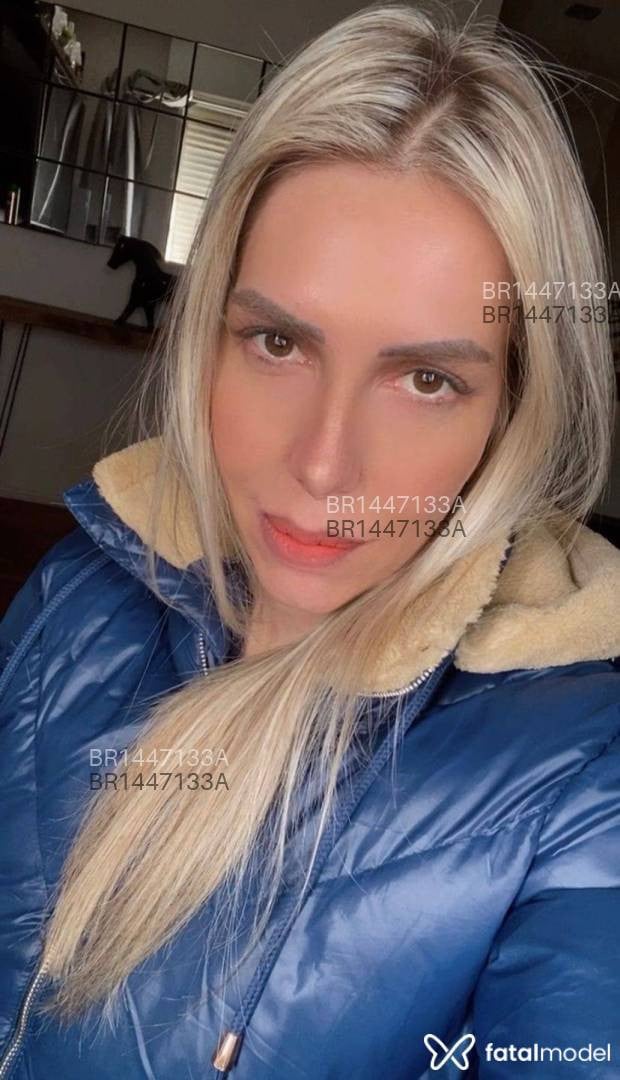 Acompanhante mulher loira (o) de olhos castanhos em Tramandaí Acompanhante mulher loira (o) de olhos castanhos em Tramandaí - Andressa Manuela