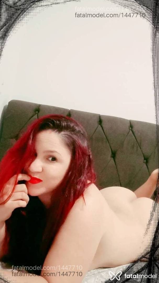Acompanhante mulher ruiva (o) de olhos castanhos - Nibely