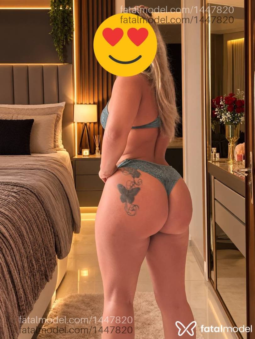 Acompanhante mulher com cabelo castanho de olhos castanhos - Bella