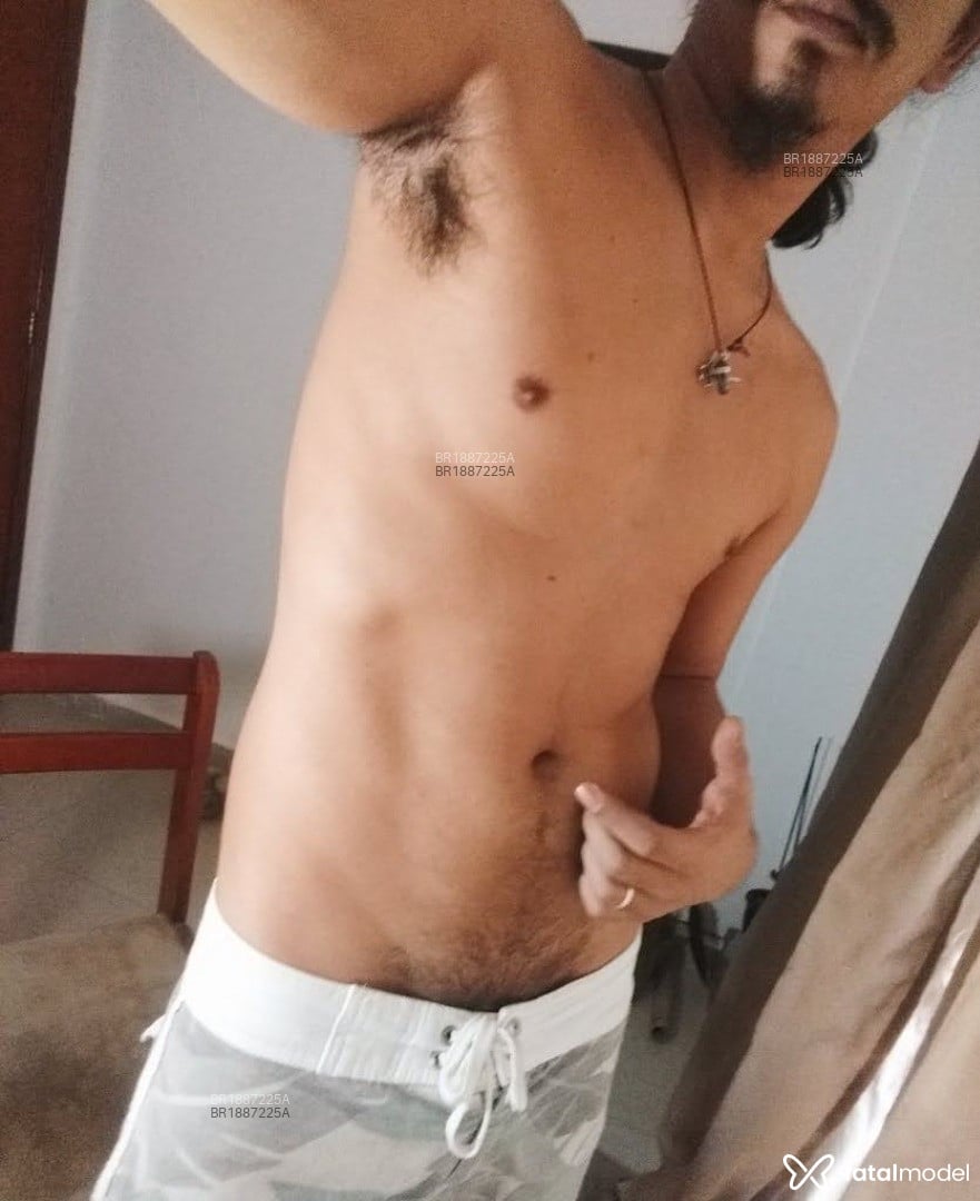 Acompanhante homem morena (o) de olhos castanhos em Recife - ZacStar