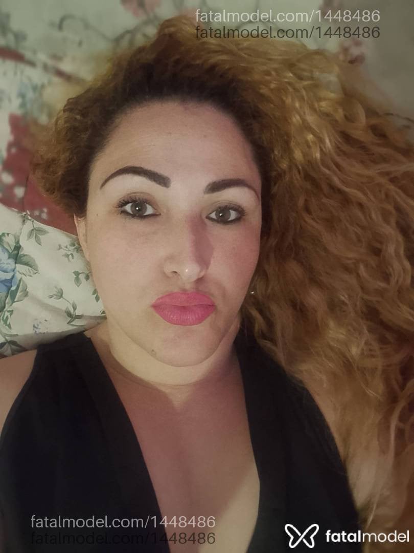 Acompanhante mulher loira (o) de olhos verdes - Adriana Schneider