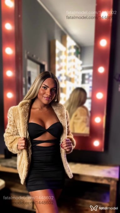 Acompanhante mulher trans morena (o) de olhos castanhos em Porto Alegre - Meghan menezes