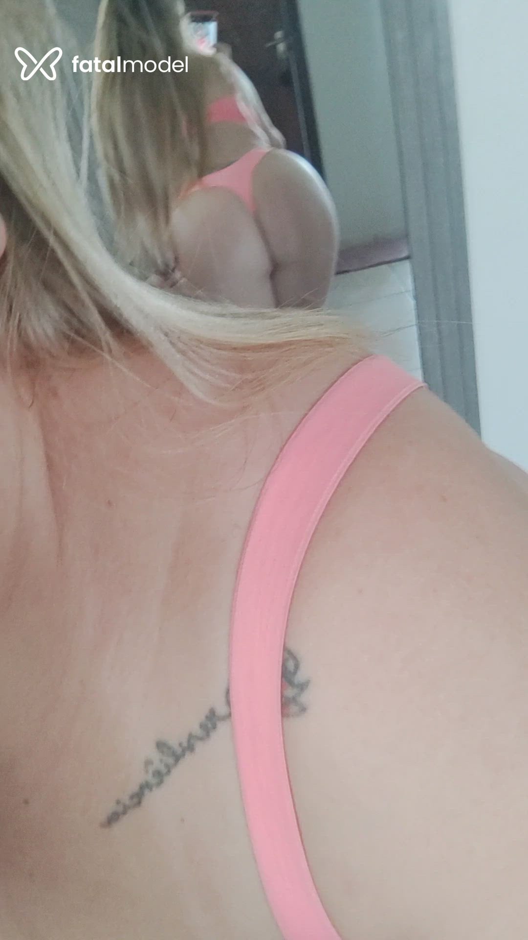 Acompanhante mulher loira (o) de olhos azuis em Irati - Lary Castelli