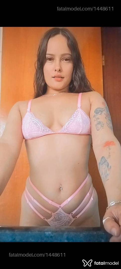 Acompanhante mulher loira (o) de olhos castanhos em Cristalina - Sara