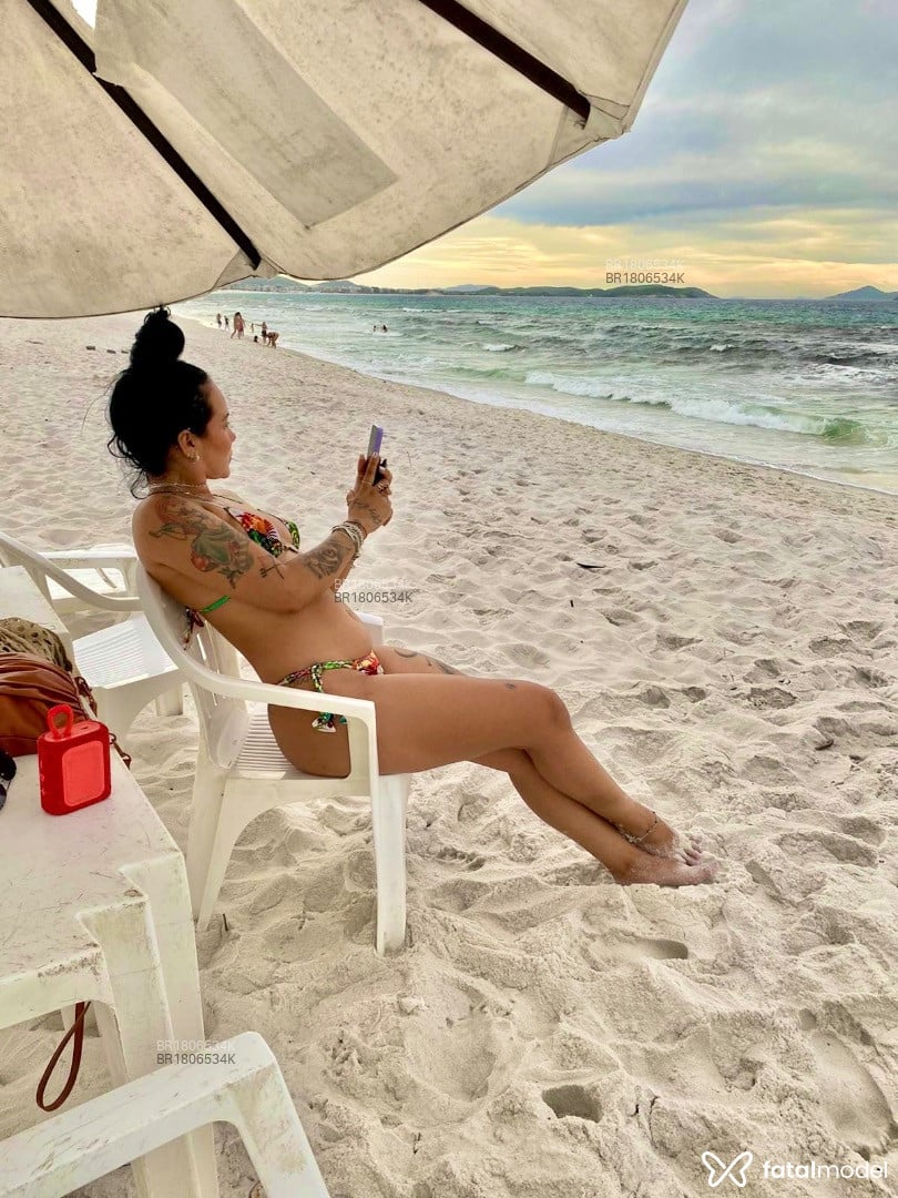Acompanhante mulher ruiva (o) de olhos castanhos em Palmeiras de Goiás Acompanhante mulher ruiva (o) de olhos castanhos em Palmeiras de Goiás - Júlia Werlang