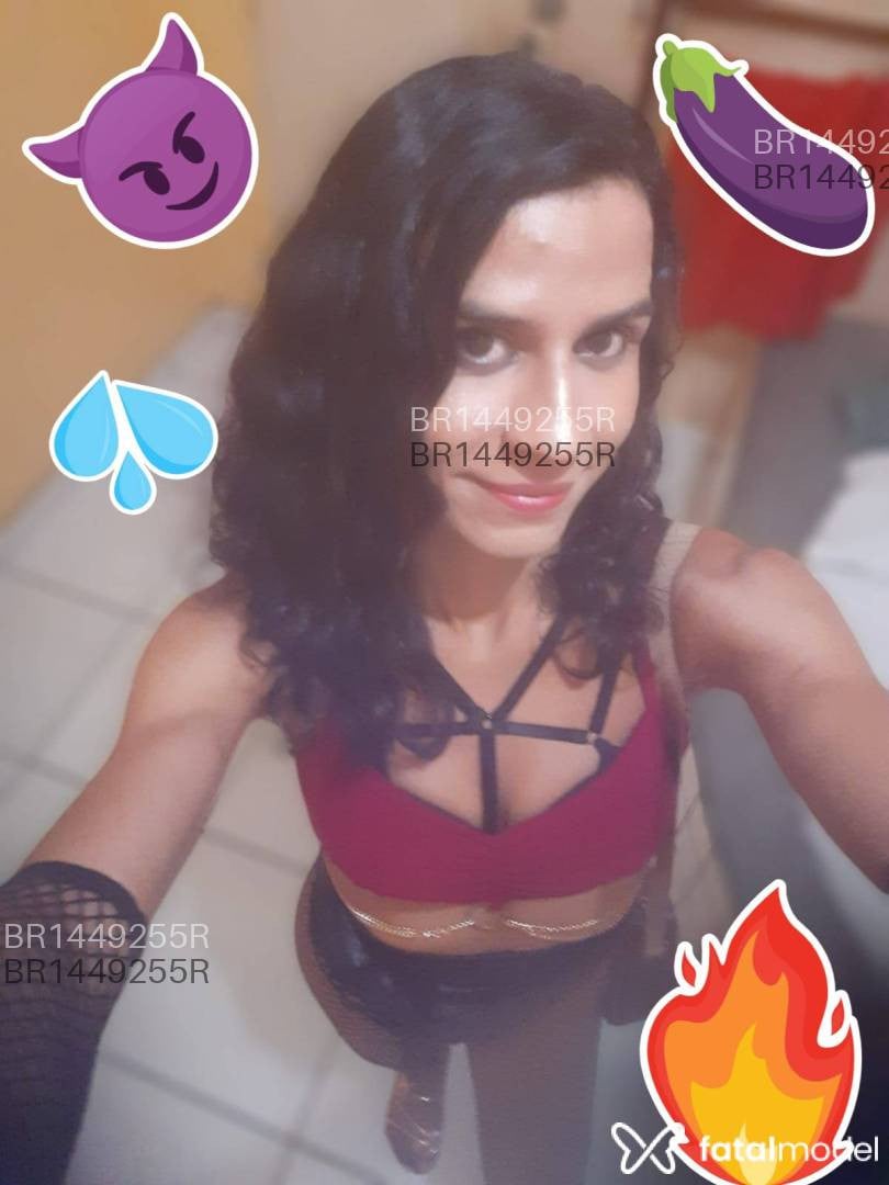 Acompanhante travesti morena (o) de olhos castanhos em Brasília - Carla Joziane