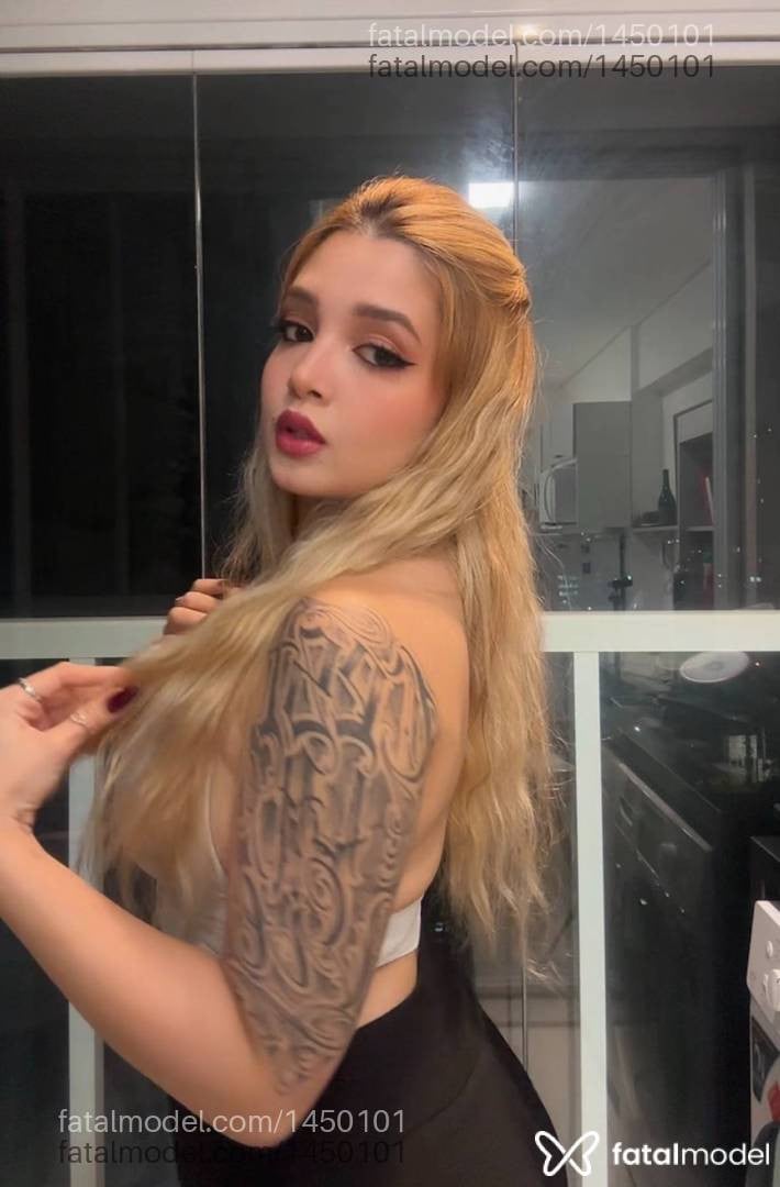 Acompanhante mulher loira (o) de olhos castanhos em São Paulo - Natasha