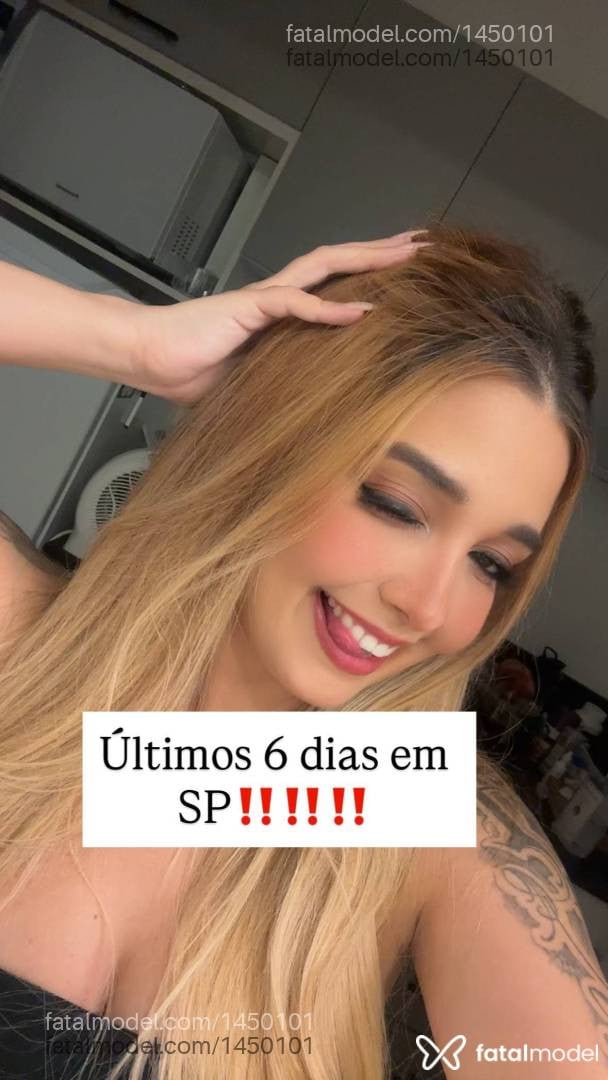 Acompanhante mulher loira (o) de olhos castanhos - Natasha