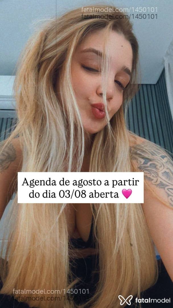 Acompanhante mulher loira (o) de olhos castanhos - Natasha