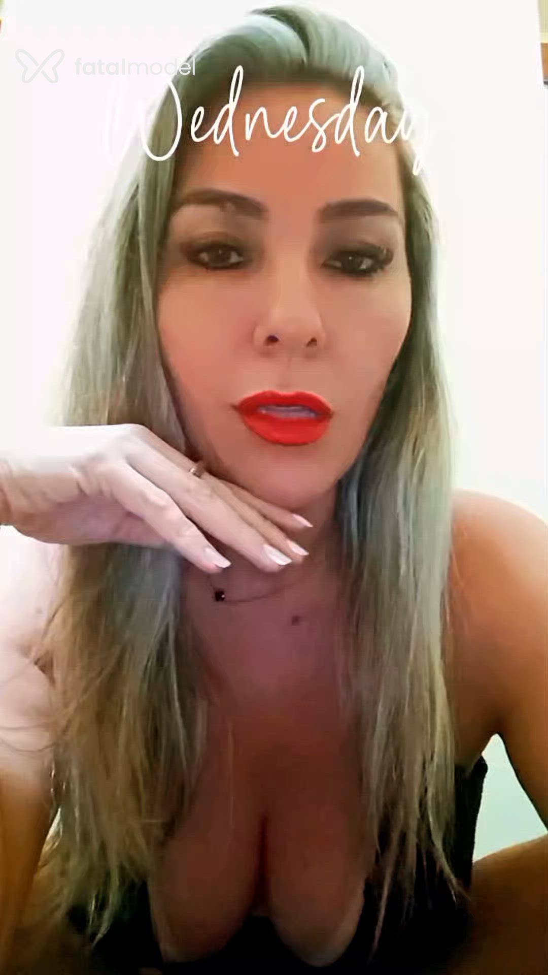 Acompanhante mulher loira (o) de olhos castanhos - Laís Lins Gaúcha