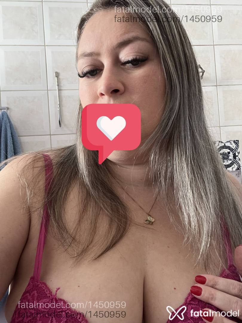 Acompanhante mulher loira (o) de olhos verdes - Cintia petry