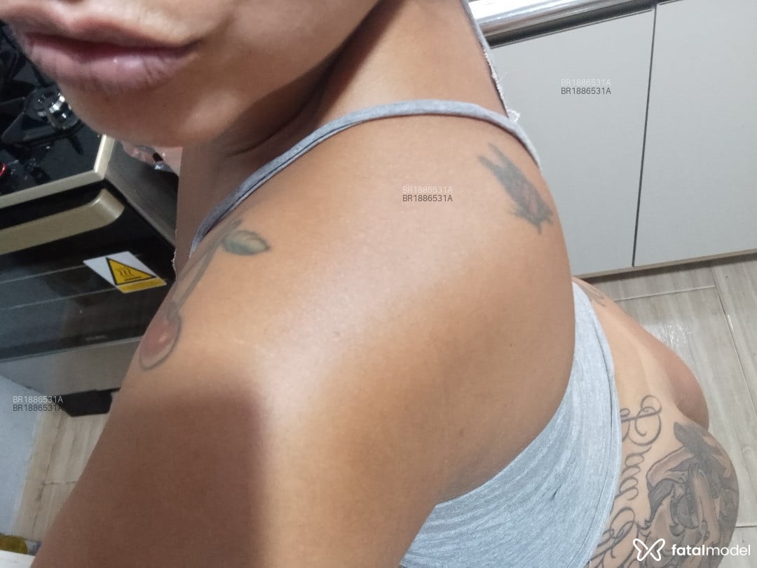 Acompanhante mulher morena (o) de olhos verdes em Imbé Acompanhante mulher morena (o) de olhos verdes em Imbé - Rafaela Soares