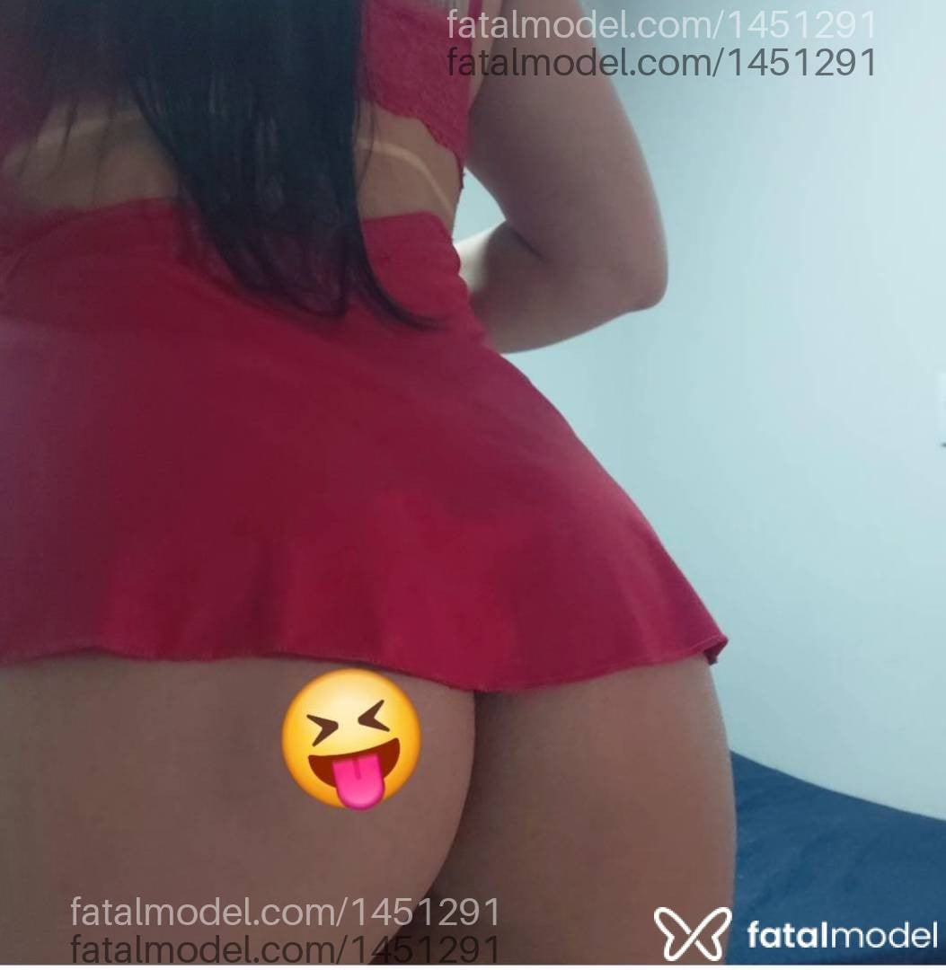 Acompanhante mulher com cabelo castanho de olhos castanhos - Elisa