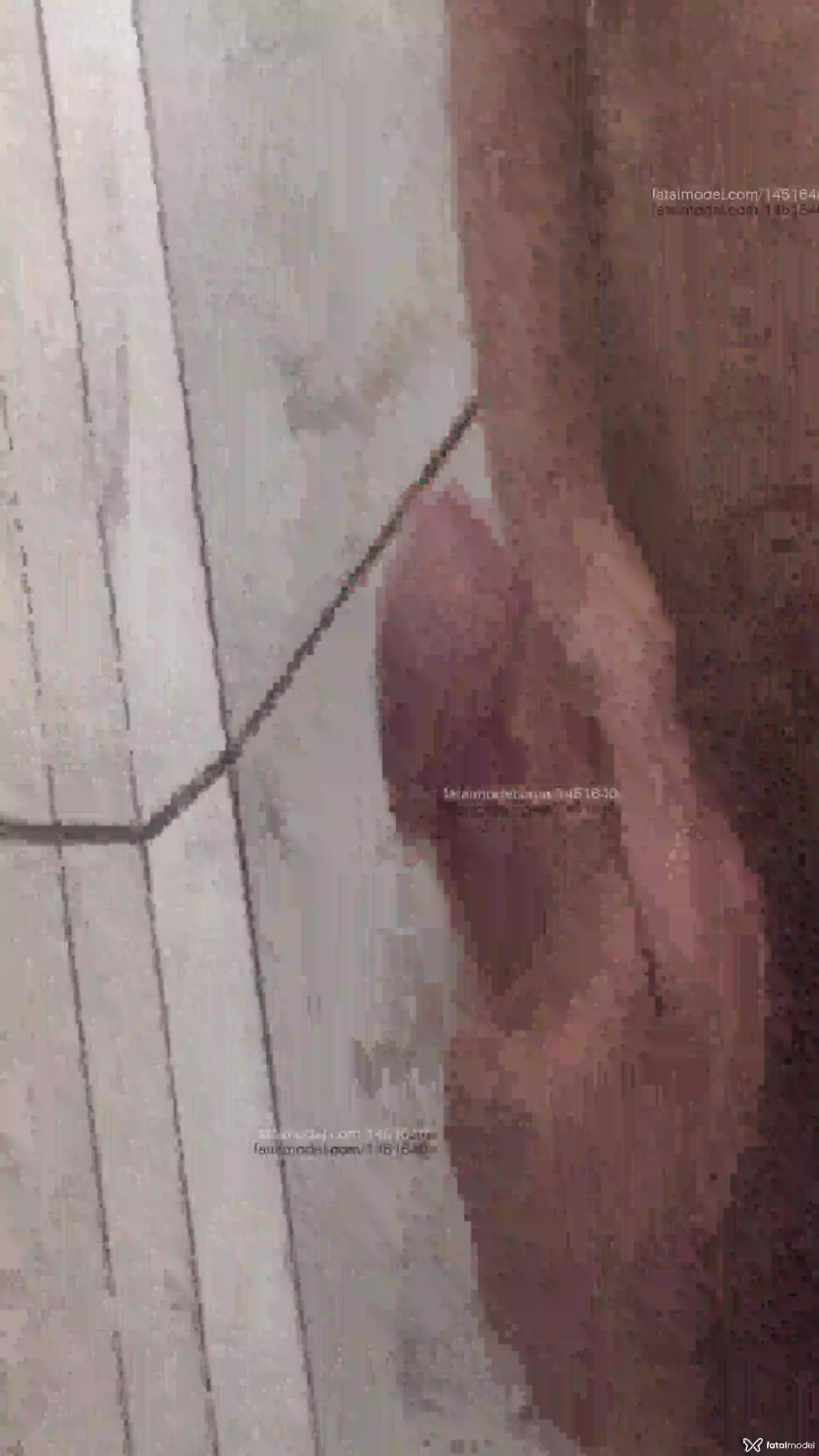 Acompanhante homem com cabelo castanho de olhos castanhos em Balneário Camboriú - Vitor
