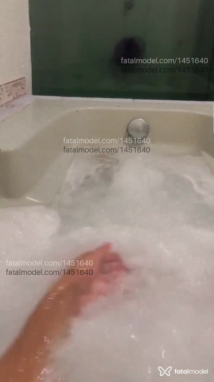 Acompanhante homem com cabelo castanho de olhos castanhos em Balneário Camboriú - Vitor