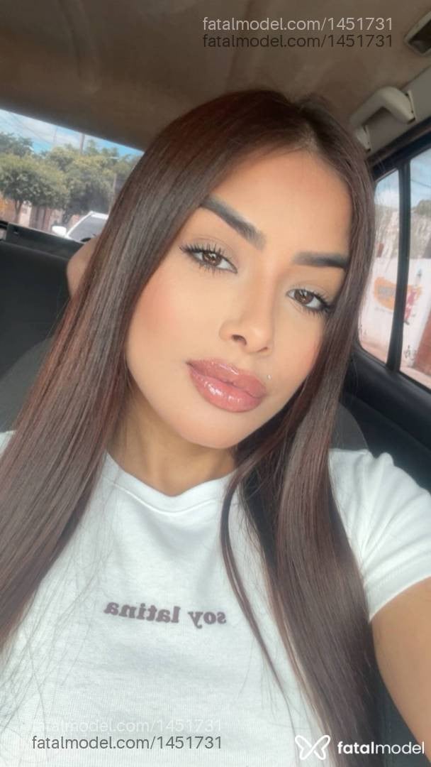 Acompanhante mulher com cabelo castanho de olhos castanhos em Rondonópolis - Bárbara