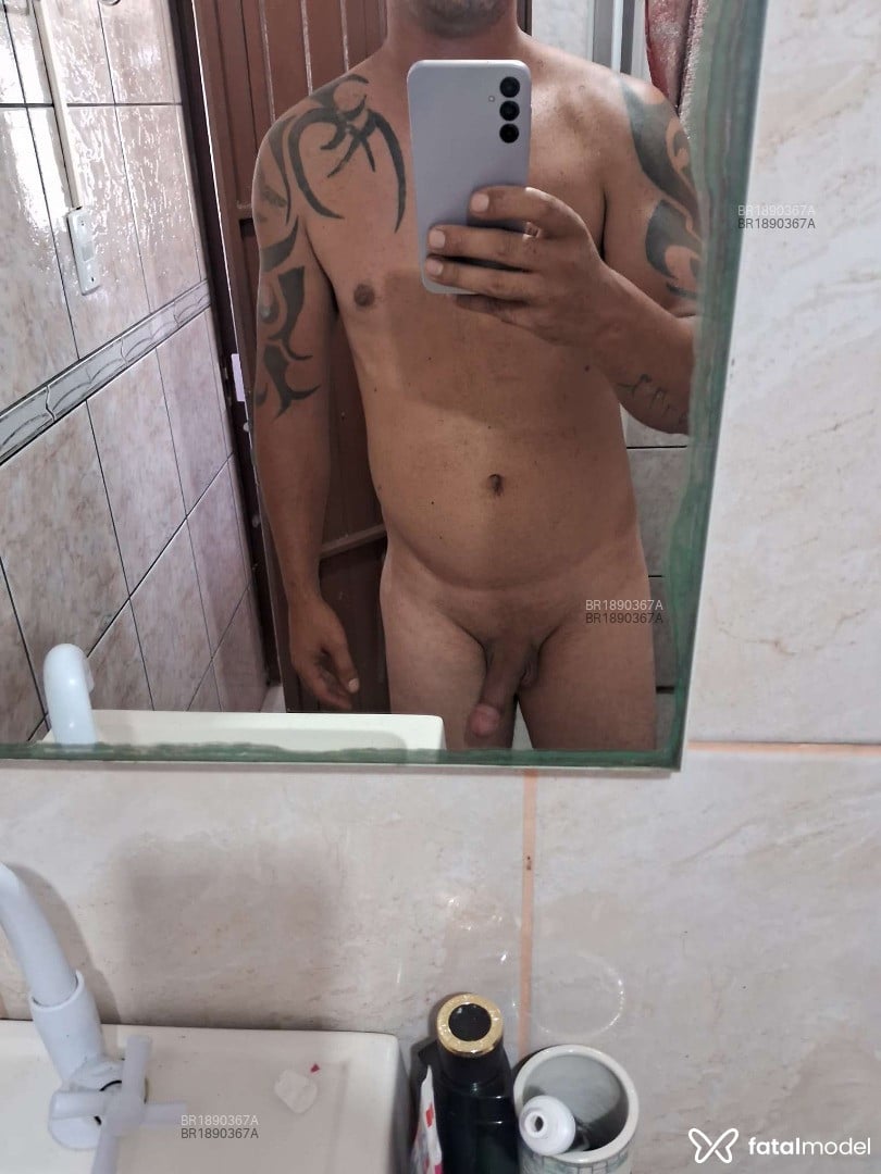 Acompanhante homem morena (o) de olhos castanhos em Florianópolis - alander