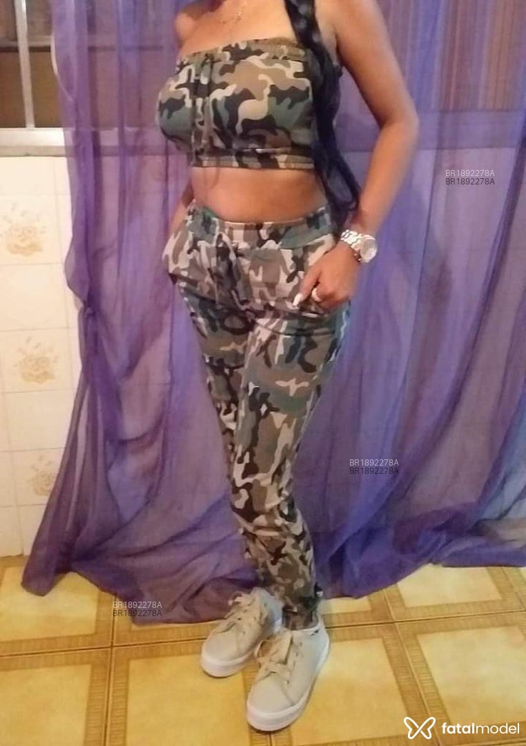 Acompanhante mulher morena (o) de olhos mel - Jade