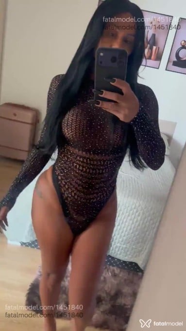 Acompanhante mulher trans morena (o) de olhos pretos em São José do Rio Preto Acompanhante mulher trans morena (o) de olhos pretos em São José do Rio Preto - Lohara Lomark