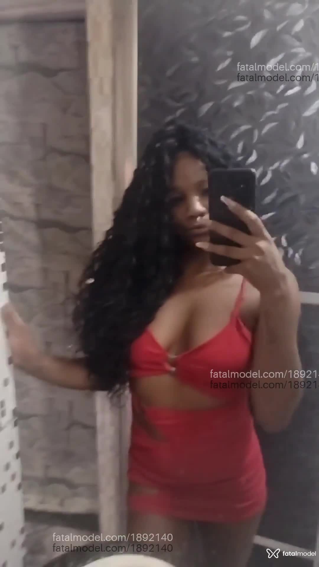 Acompanhante mulher morena (o) de olhos castanhos em Rio de Janeiro - MayBombom