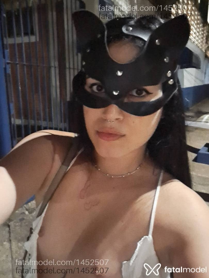Acompanhante mulher trans com cabelo castanho de olhos castanhos - Jessica Veloso