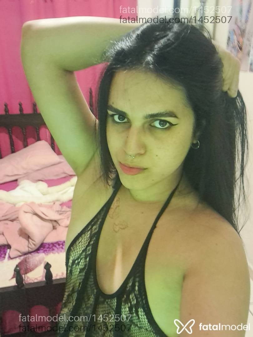 Acompanhante mulher trans com cabelo castanho de olhos castanhos - Jessica Veloso Acompanhante mulher trans com cabelo castanho de olhos castanhos - Jessica Veloso