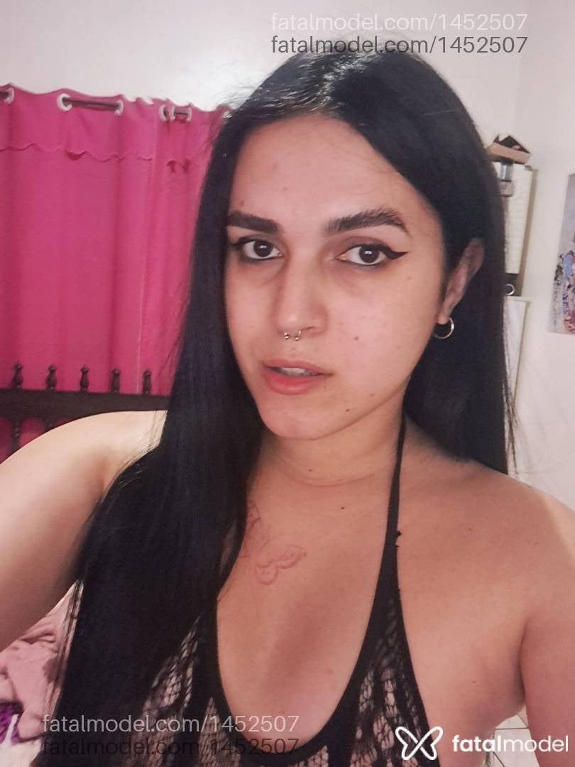 Acompanhante mulher trans com cabelo castanho de olhos castanhos - Jessica Veloso