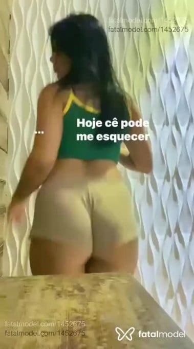 Acompanhante mulher morena (o) de olhos pretos em Navegantes - Stefany