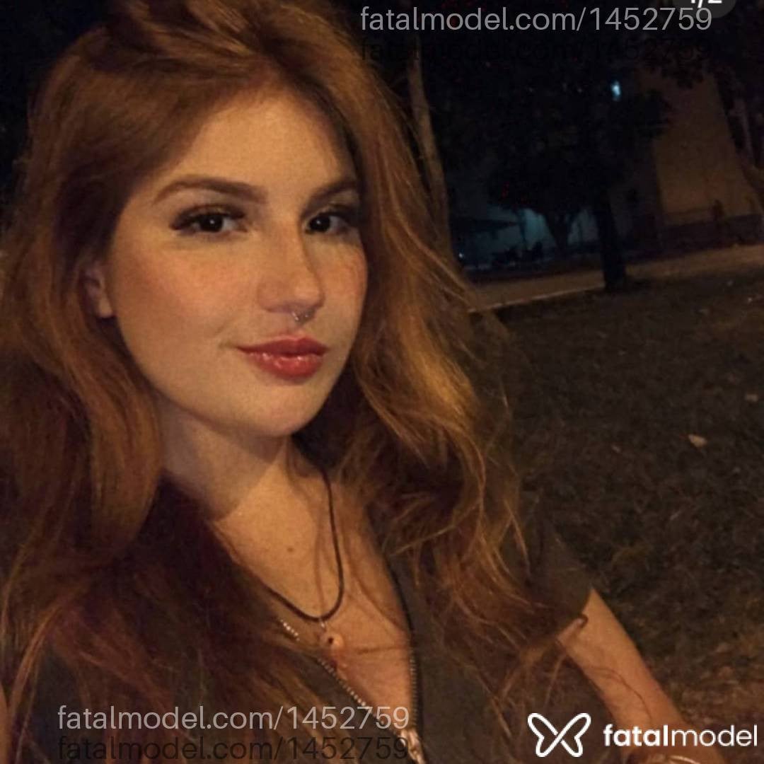Acompanhante mulher ruiva (o) de olhos castanhos - Melissa