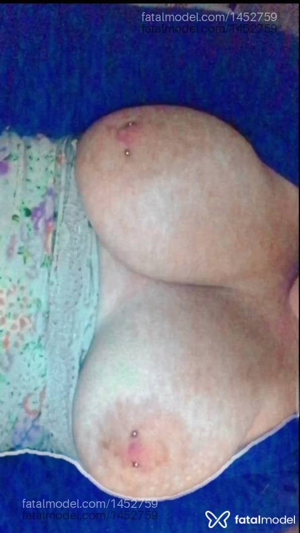 Acompanhante mulher ruiva (o) de olhos castanhos - Melissa