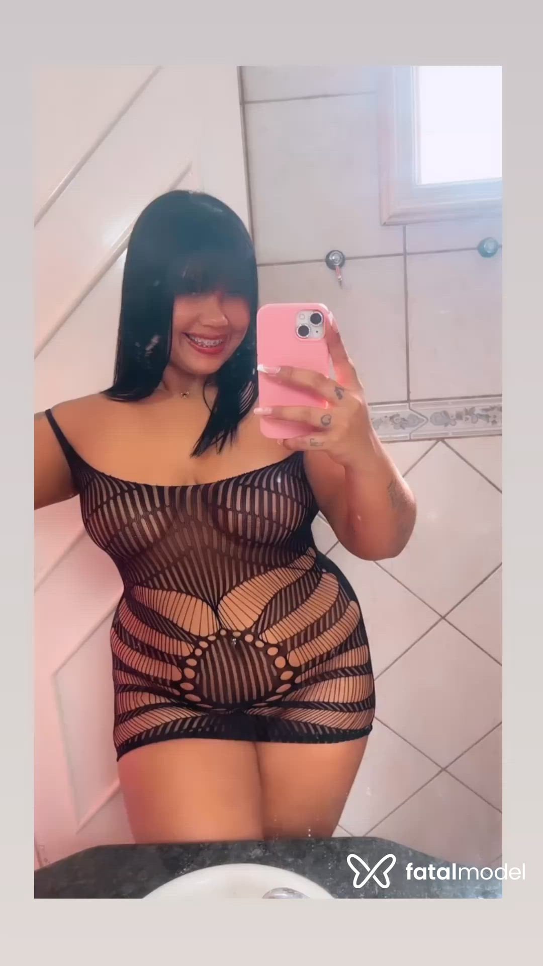 Acompanhante mulher morena (o) de olhos castanhos - Nicole Ribeiro