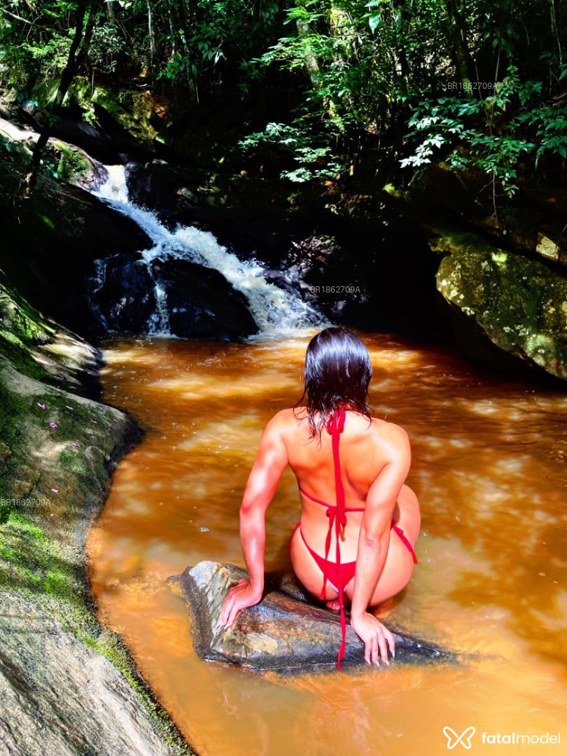 Acompanhante mulher morena (o) de olhos castanhos em São Paulo Acompanhante mulher morena (o) de olhos castanhos em São Paulo - Kiara