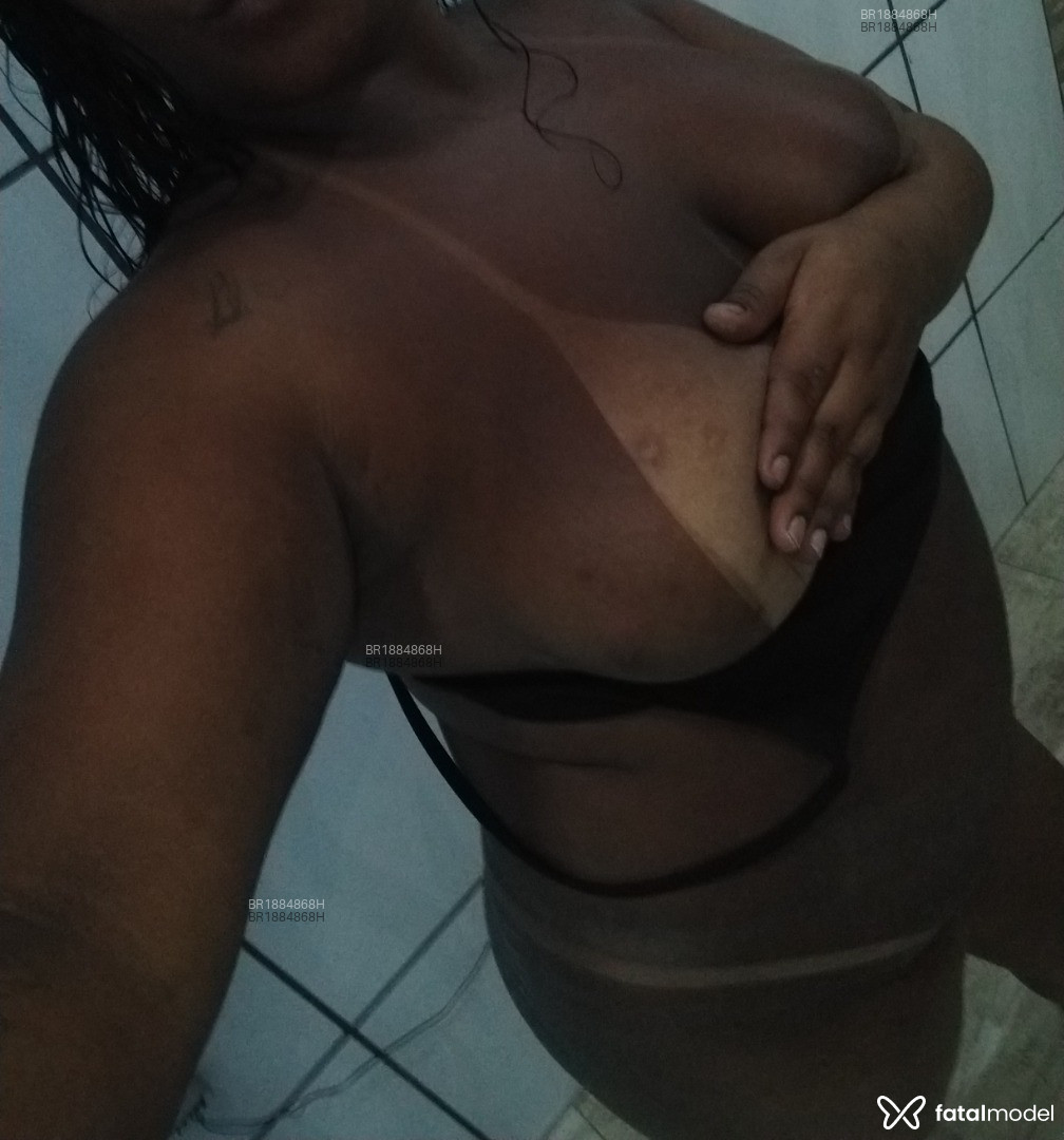 Acompanhante mulher com cabelo castanho de olhos castanhos em Rio de Janeiro Acompanhante mulher com cabelo castanho de olhos castanhos em Rio de Janeiro - Vickmorena
