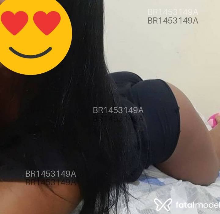 Acompanhante mulher com cabelo castanho de olhos castanhos em Santo Antônio de Pádua Acompanhante mulher com cabelo castanho de olhos castanhos em Santo Antônio de Pádua - Yara Novidade