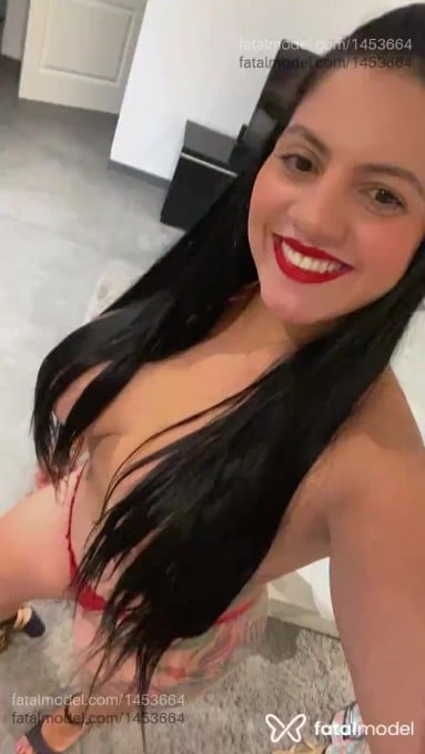 Acompanhante mulher morena (o) de olhos pretos - Melina Acompanhante mulher morena (o) de olhos pretos - Melina