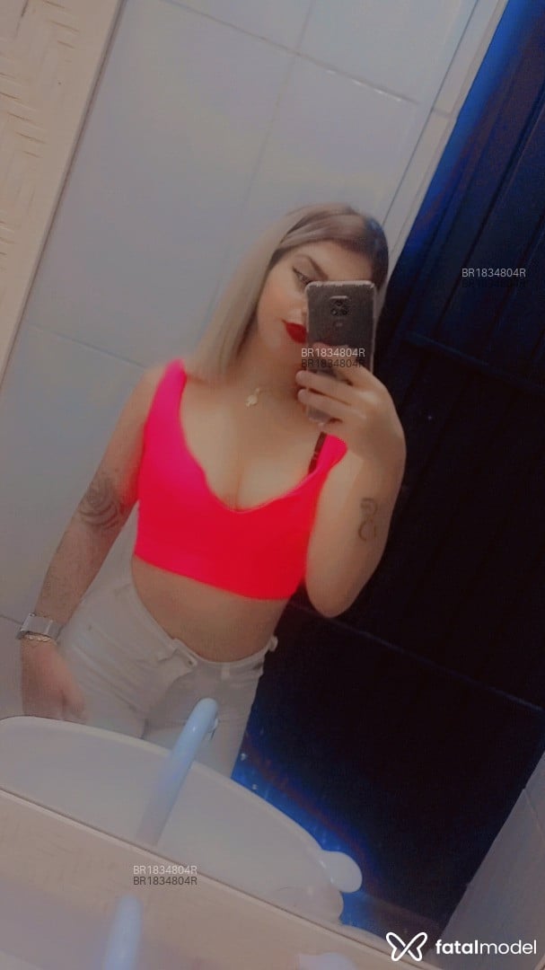 Acompanhante mulher loira (o) de olhos castanhos em Chapecó - Usurpadora