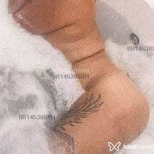 Acompanhante travesti com cabelo castanho de olhos castanhos em Birigui - Raissa scobar