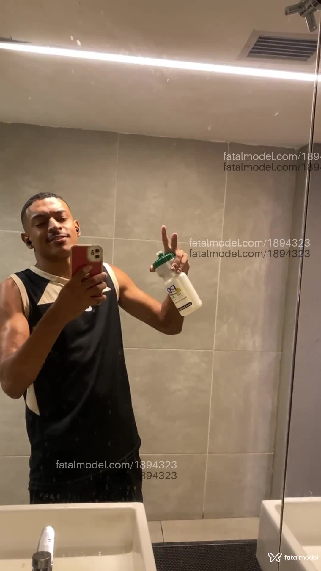Acompanhante homem morena (o) de olhos castanhos em Rio de Janeiro Acompanhante homem morena (o) de olhos castanhos em Rio de Janeiro - William Brito