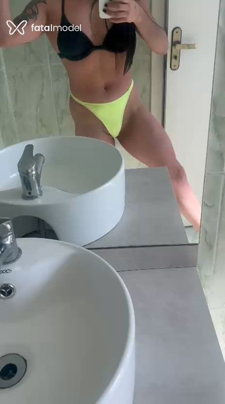 Acompanhante mulher morena (o) de olhos pretos em Maravilha Acompanhante mulher morena (o) de olhos pretos em Maravilha - Mayara