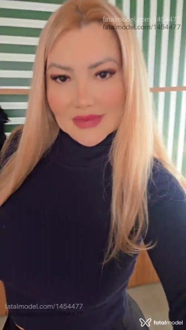 Acompanhante mulher loira (o) de olhos castanhos em Florianópolis - HELOÍSA ÁVILLA