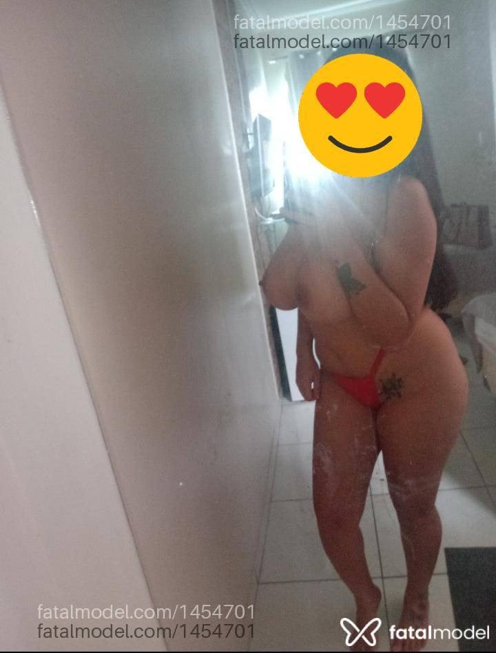Acompanhante mulher com cabelo castanho de olhos castanhos em Salgueiro Acompanhante mulher com cabelo castanho de olhos castanhos em Salgueiro - Julia