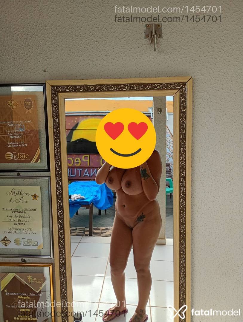 Acompanhante mulher com cabelo castanho de olhos castanhos em Salgueiro - Julia