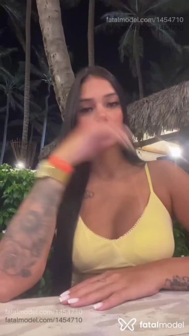 Acompanhante mulher morena (o) de olhos pretos em Manhuaçu - Athena