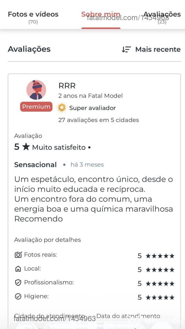 Acompanhante mulher morena (o) de olhos castanhos - Barbara Magalhaes