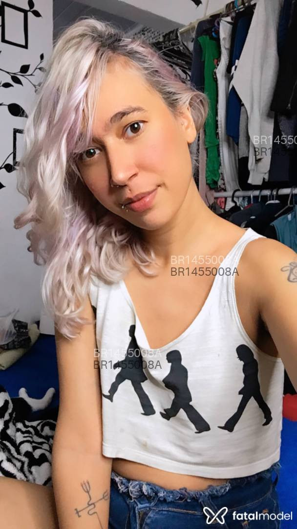 Acompanhante mulher loira (o) de olhos castanhos em Virtual - Asuna Brunna