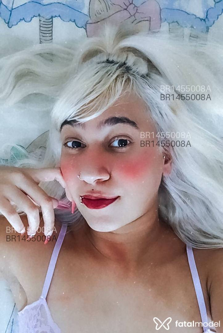 Acompanhante mulher loira (o) de olhos castanhos em Virtual - Asuna Brunna